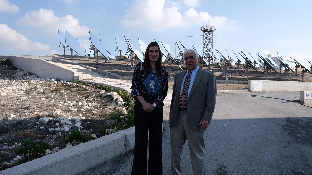 Επίσκεψη Νατάσας Πηλείδου στο πρωτοποριακό  Εργαστήριο Ηλιακών Εφαρμογών «ΠΡΩΤΕΑΣ»